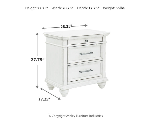 Kanwyn  Panel Bed With Mirrored Dresser, Chest And Nightstand