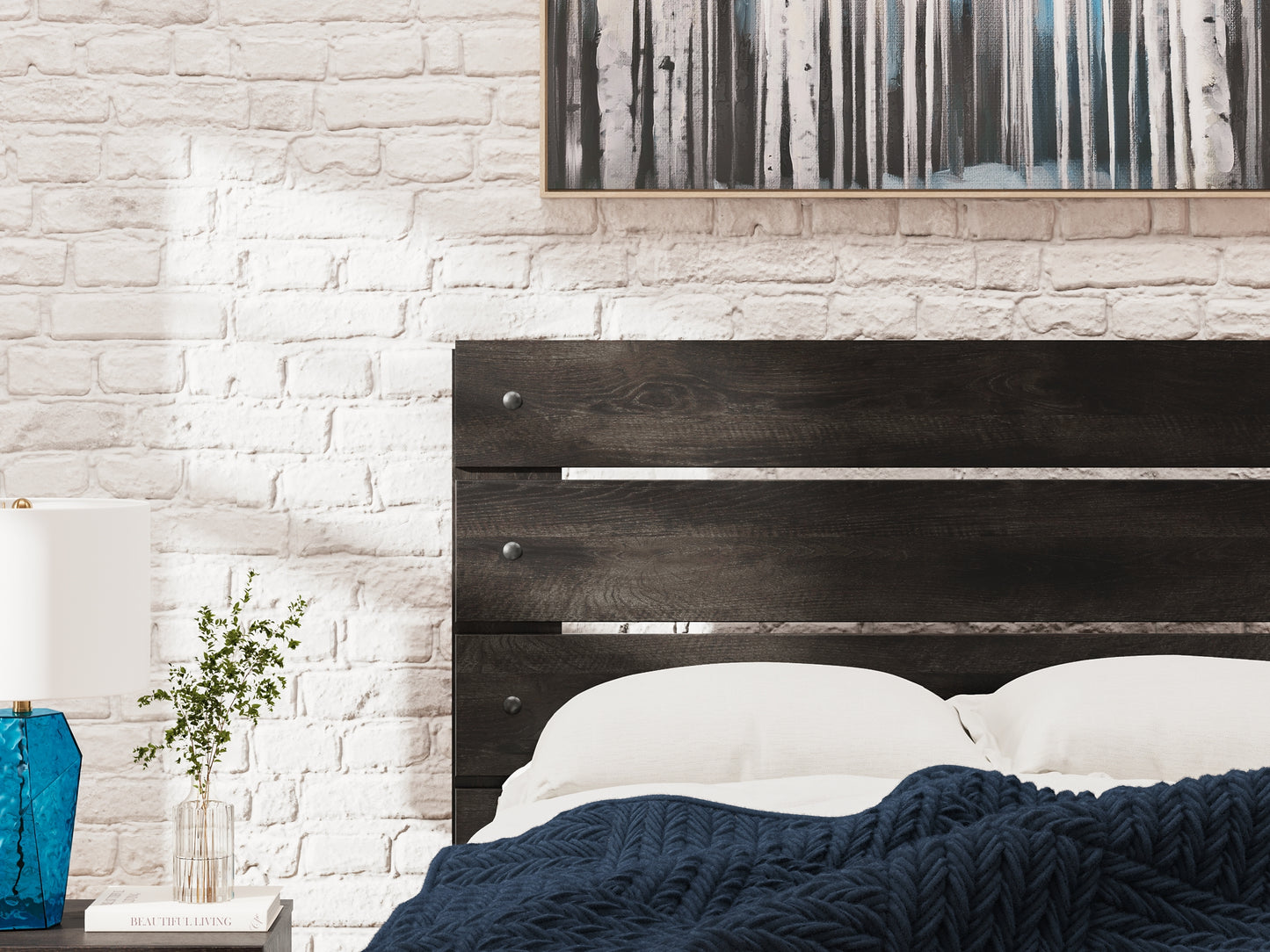 Hollivern Panel Storage Bed With Mirrored Dresser And Nightstand