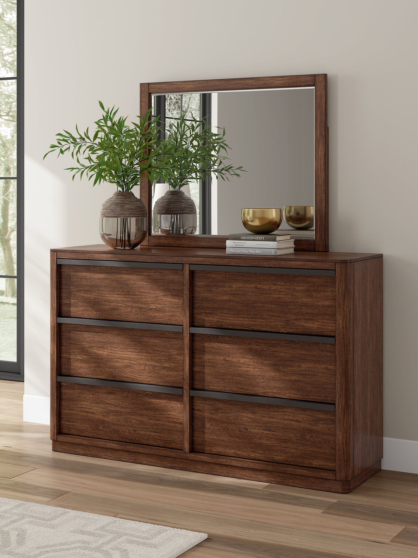 Dilenno California Canopy Bed With Mirrored Dresser