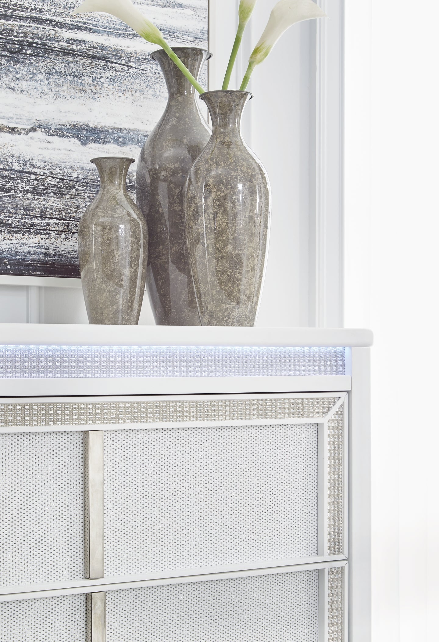 Chalanna Upholstered Storage Bed With Mirrored Dresser, Chest And Nightstand