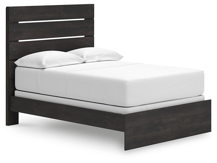 Hollivern Panel Bed With Mirrored Dresser And Nightstand