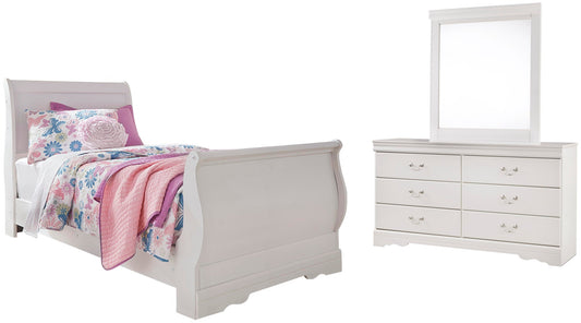 Anarasia Sleigh Bed With Mirrored Dresser