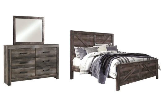 Wynnlow Crossbuck Panel Bed With Mirrored Dresser