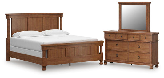 Chadworth California Poster Bed With Mirrored Dresser