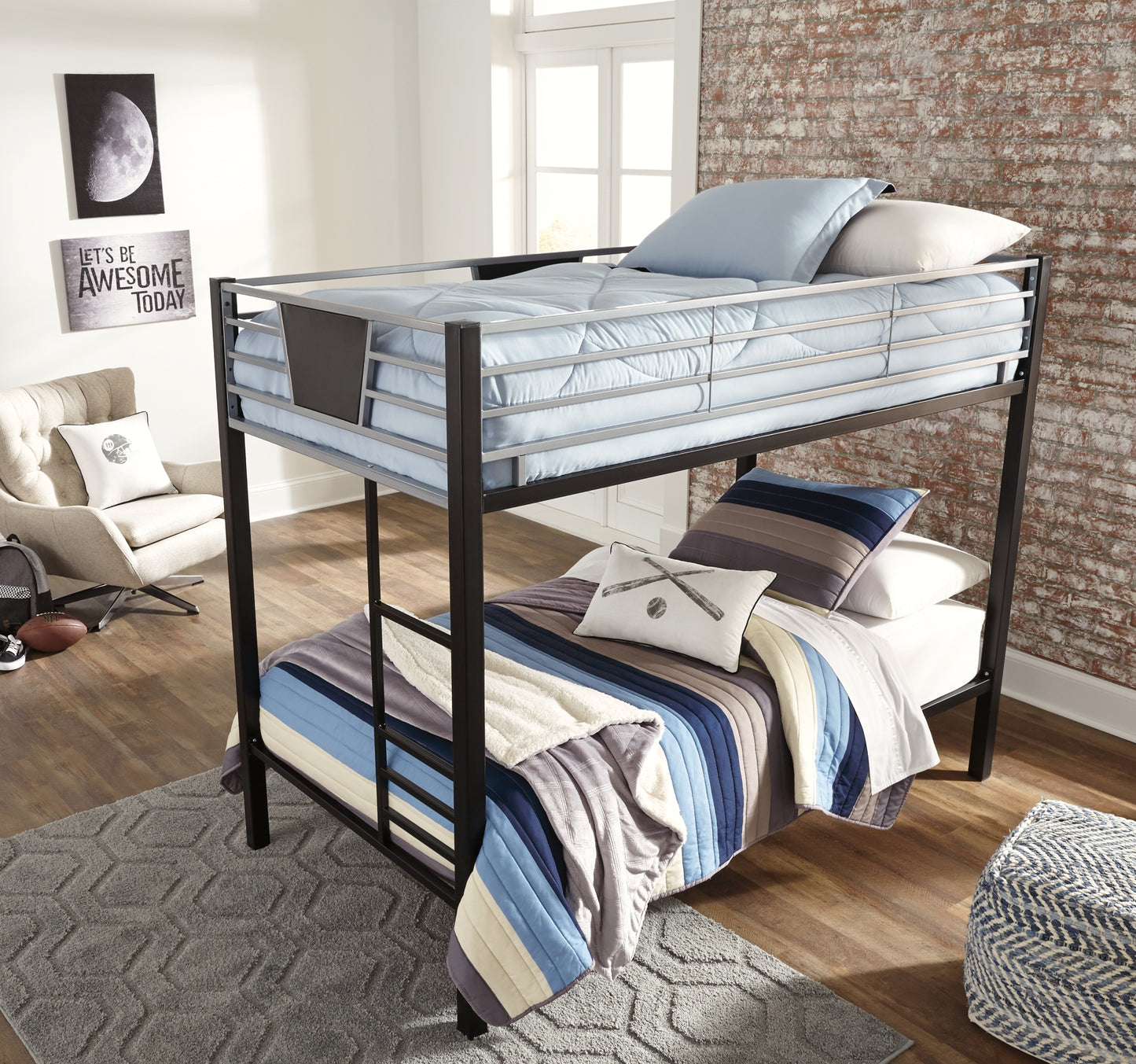 Dinsmore /Twin Bunk Bed W/Ladder