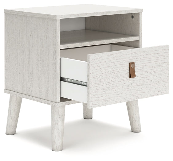 Aprilyn Panel Headboard With Dresser, Chest And Nightstand