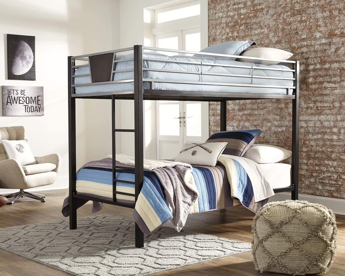 Dinsmore /Twin Bunk Bed W/Ladder