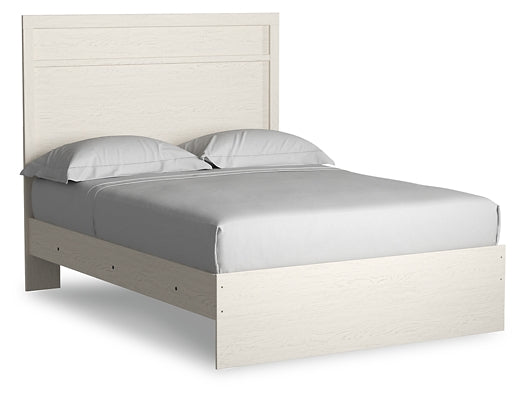 Stelsie Panel Bed With Mirrored Dresser And Nightstand