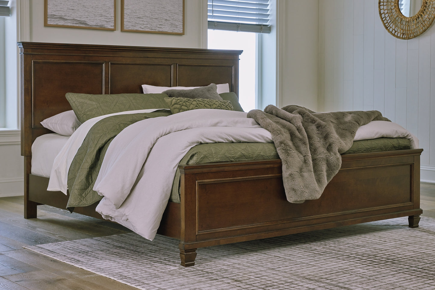 Danabrin Panel Bed With Mirrored Dresser, Chest And 2 Nightstands