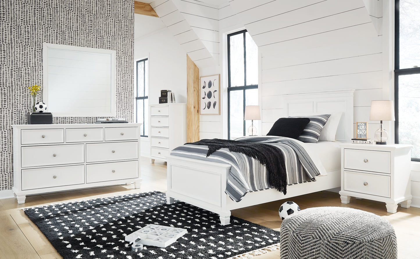 Fortman Panel Bed With Mirrored Dresser And 2 Nightstands