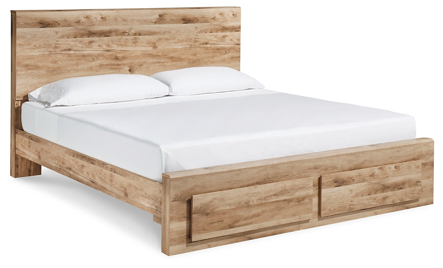 Hyanna Panel Storage Bed With Mirrored Dresser
