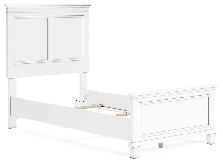 Fortman Panel Bed With Mirrored Dresser, Chest And Nightstand