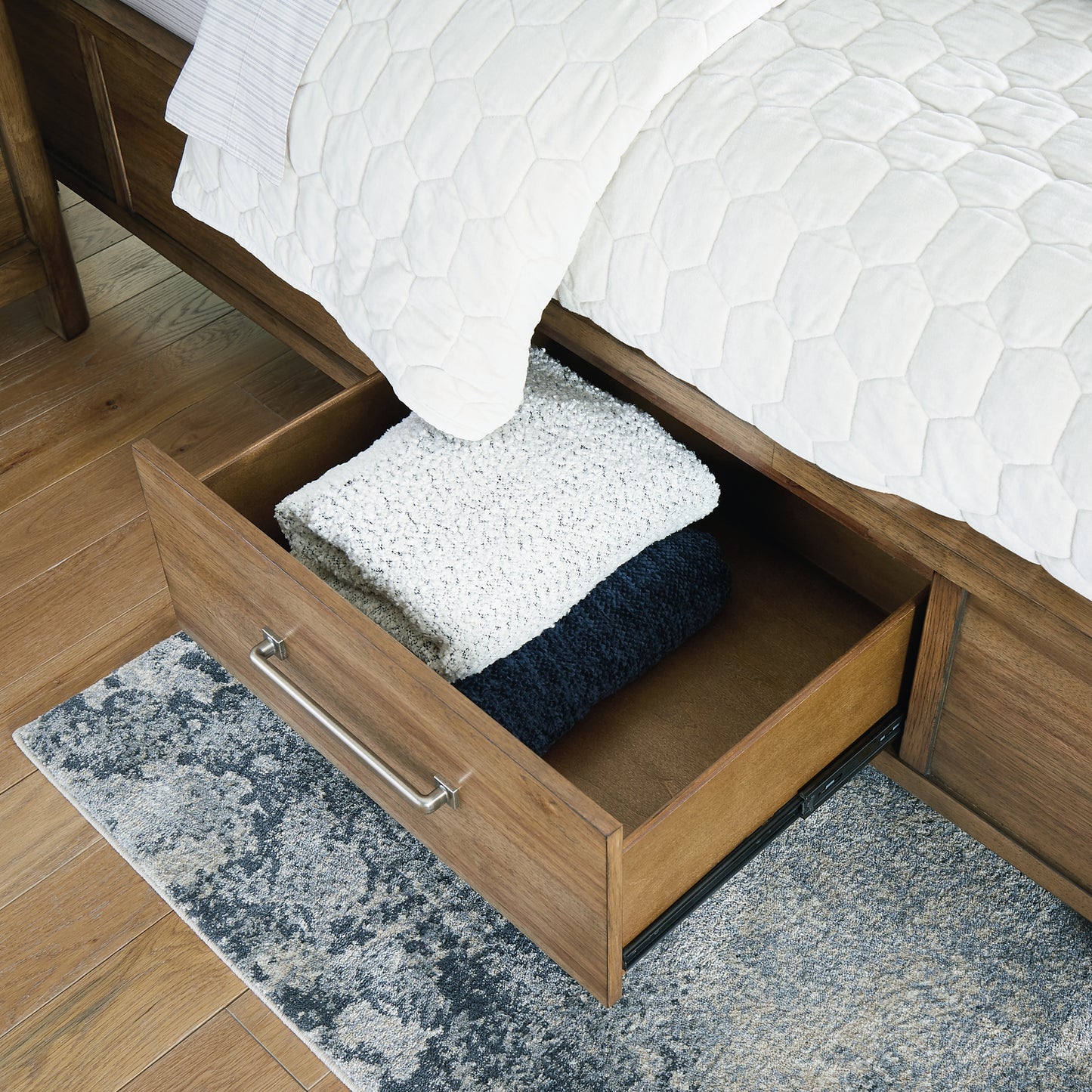 Cabalynn Panel Bed With Storage With Mirrored Dresser And Chest