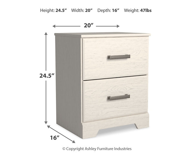 Stelsie Panel Bed With Mirrored Dresser, Chest And Nightstand