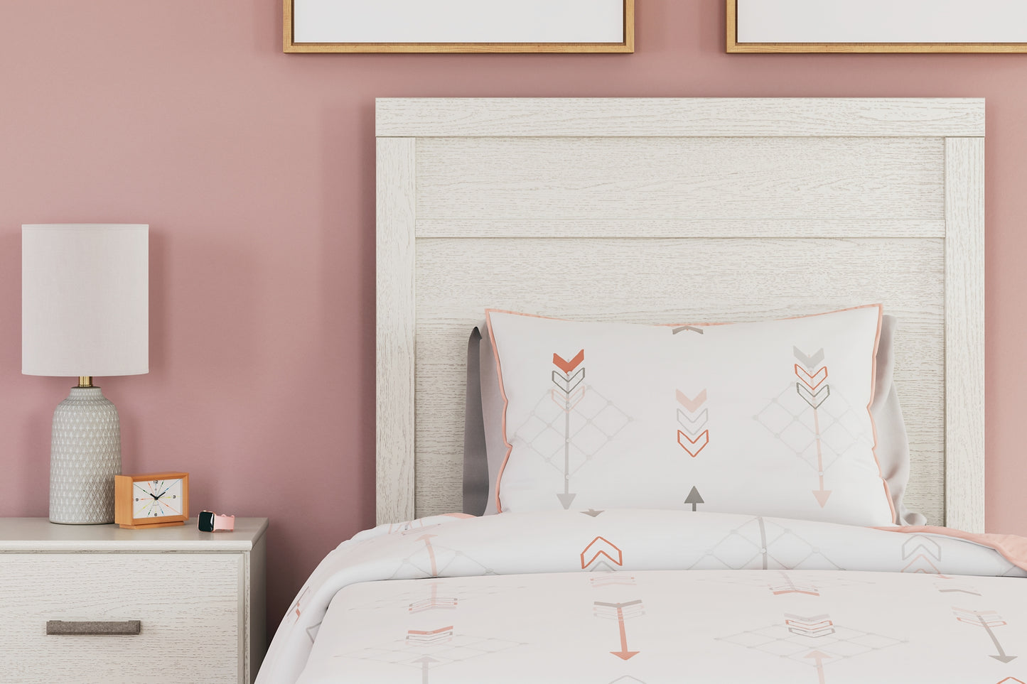 Stelsie Panel Bed With Mirrored Dresser, Chest And Nightstand