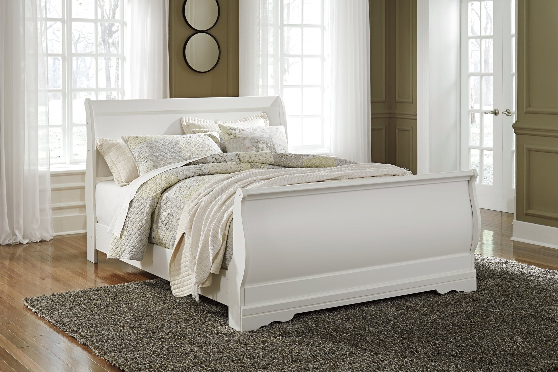 Anarasia Queen Sleigh Bed with Mirrored Dresser and Nightstand Rent Wise Rent To Own Jacksonville, Florida