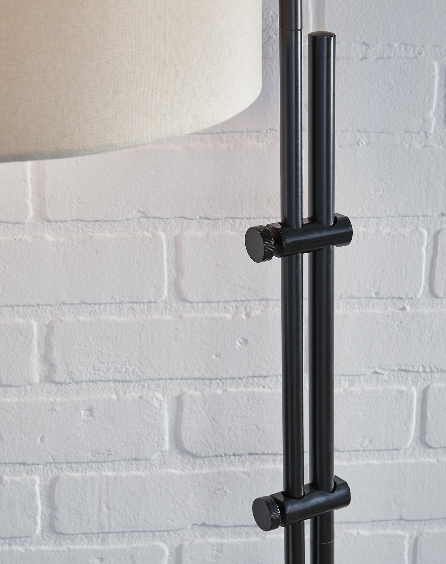 Baronvale Metal Floor Lamp (1/CN) Rent Wise Rent To Own Jacksonville, Florida