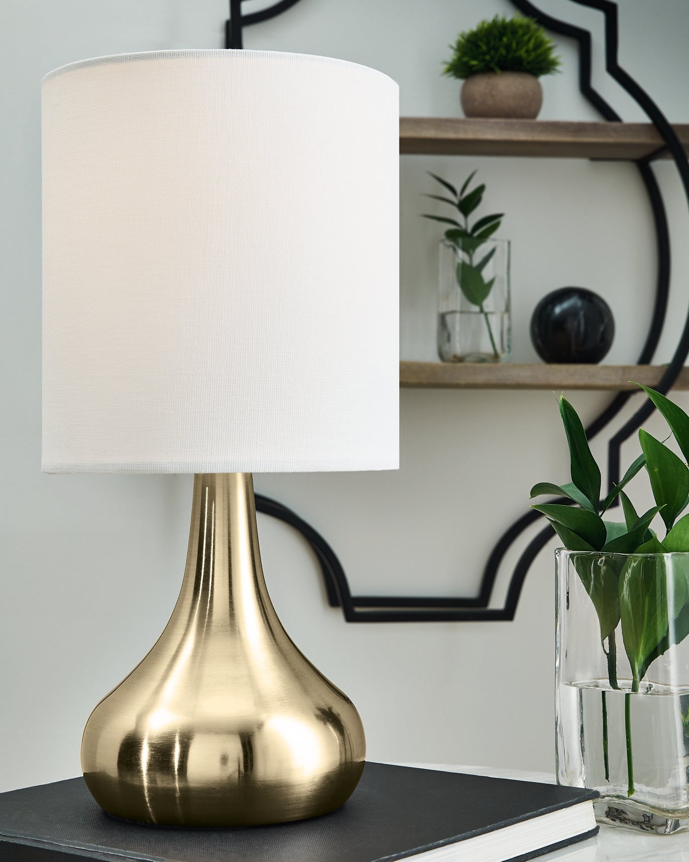 Camdale Metal Table Lamp (1/CN) Rent Wise Rent To Own Jacksonville, Florida