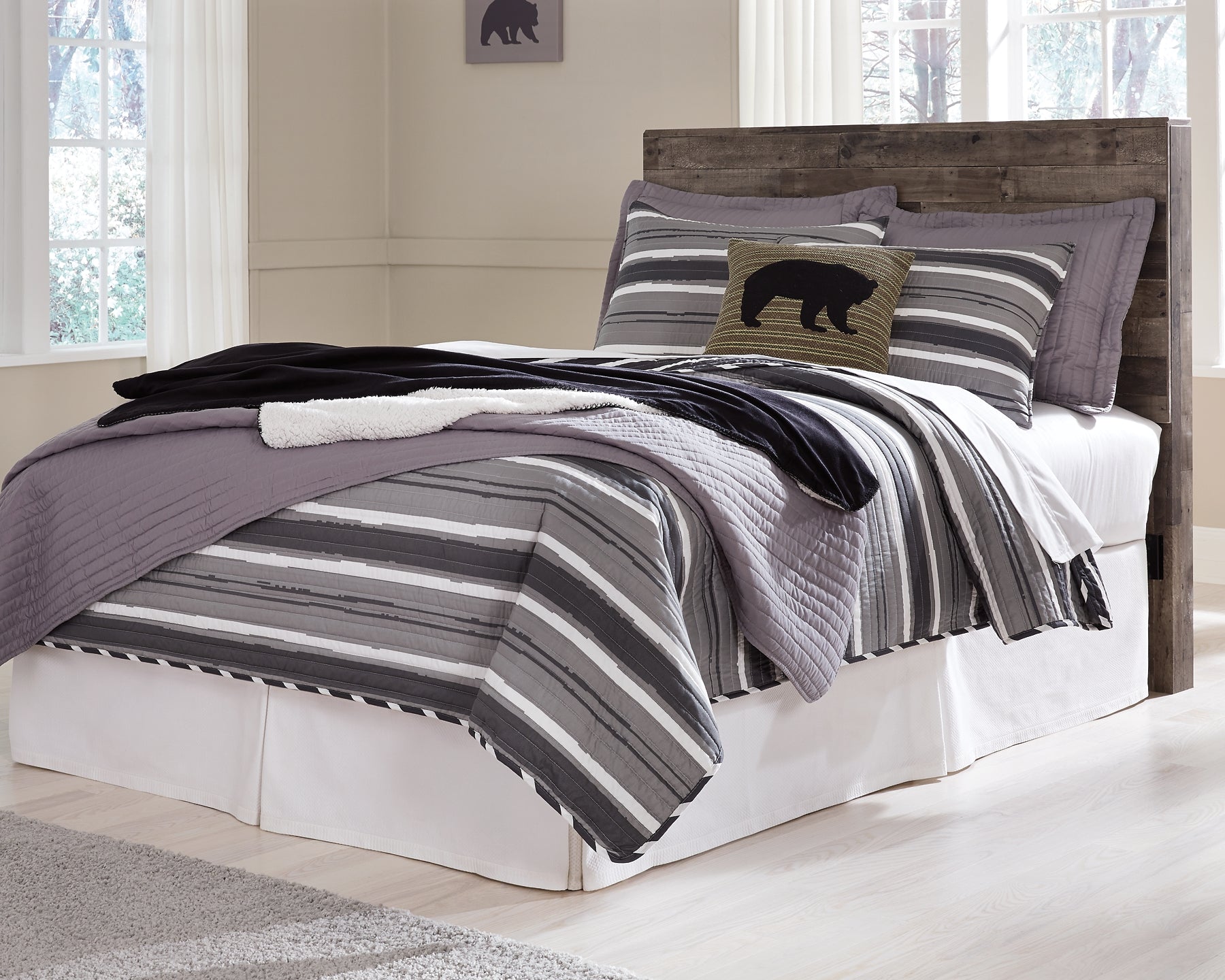 Derekson Full Panel Headboard with Mirrored Dresser and 2 Nightstands Rent Wise Rent To Own Jacksonville, Florida