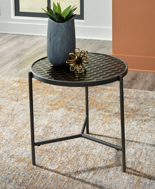 Doraley Chair Side End Table Rent Wise Rent To Own Jacksonville, Florida