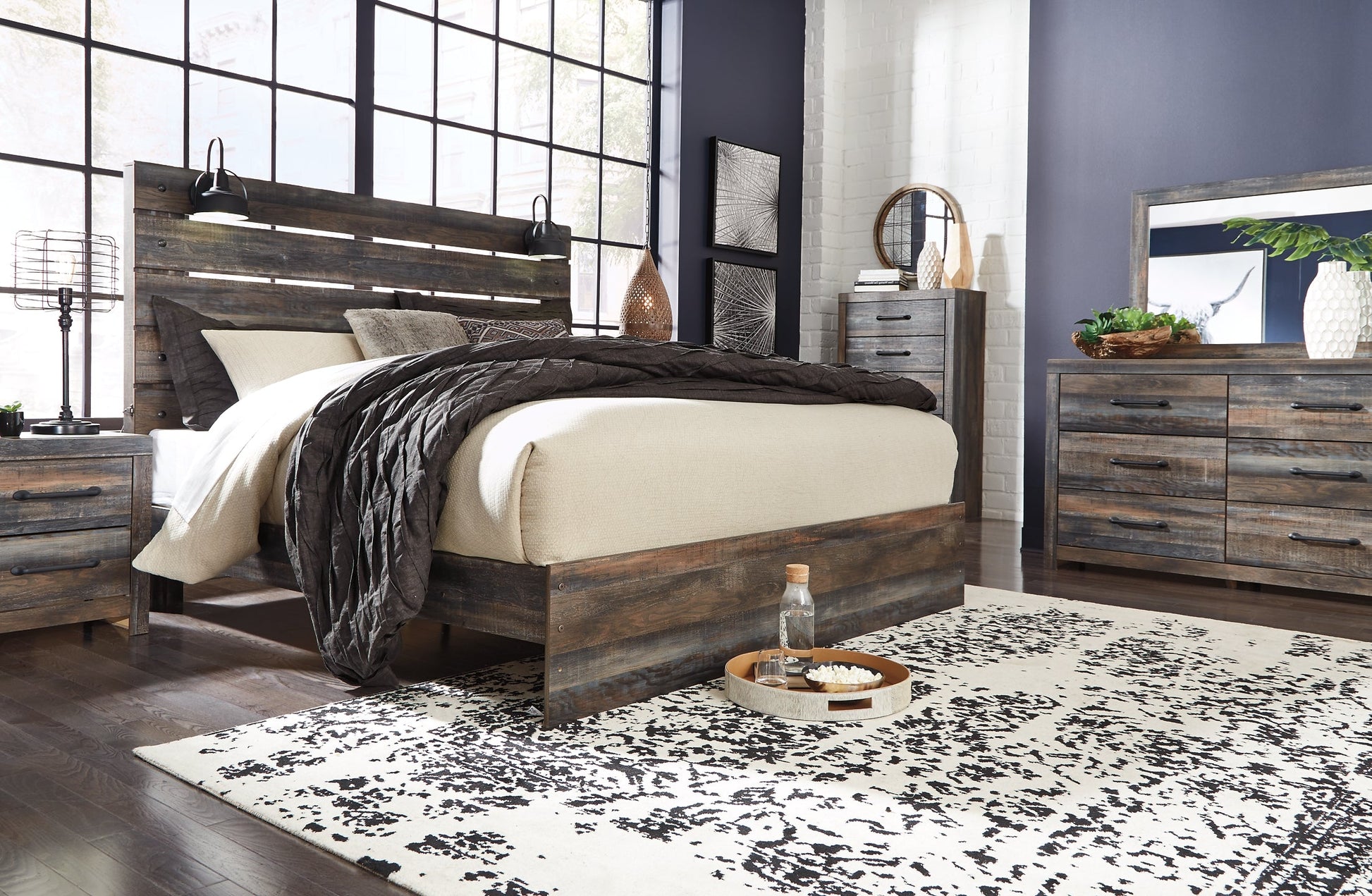 Drystan King Panel Bed with Mirrored Dresser, Chest and Nightstand Rent Wise Rent To Own Jacksonville, Florida