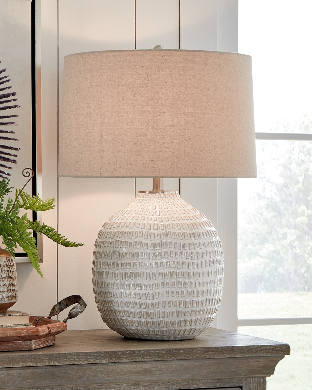 Jamon Ceramic Table Lamp (1/CN) Rent Wise Rent To Own Jacksonville, Florida