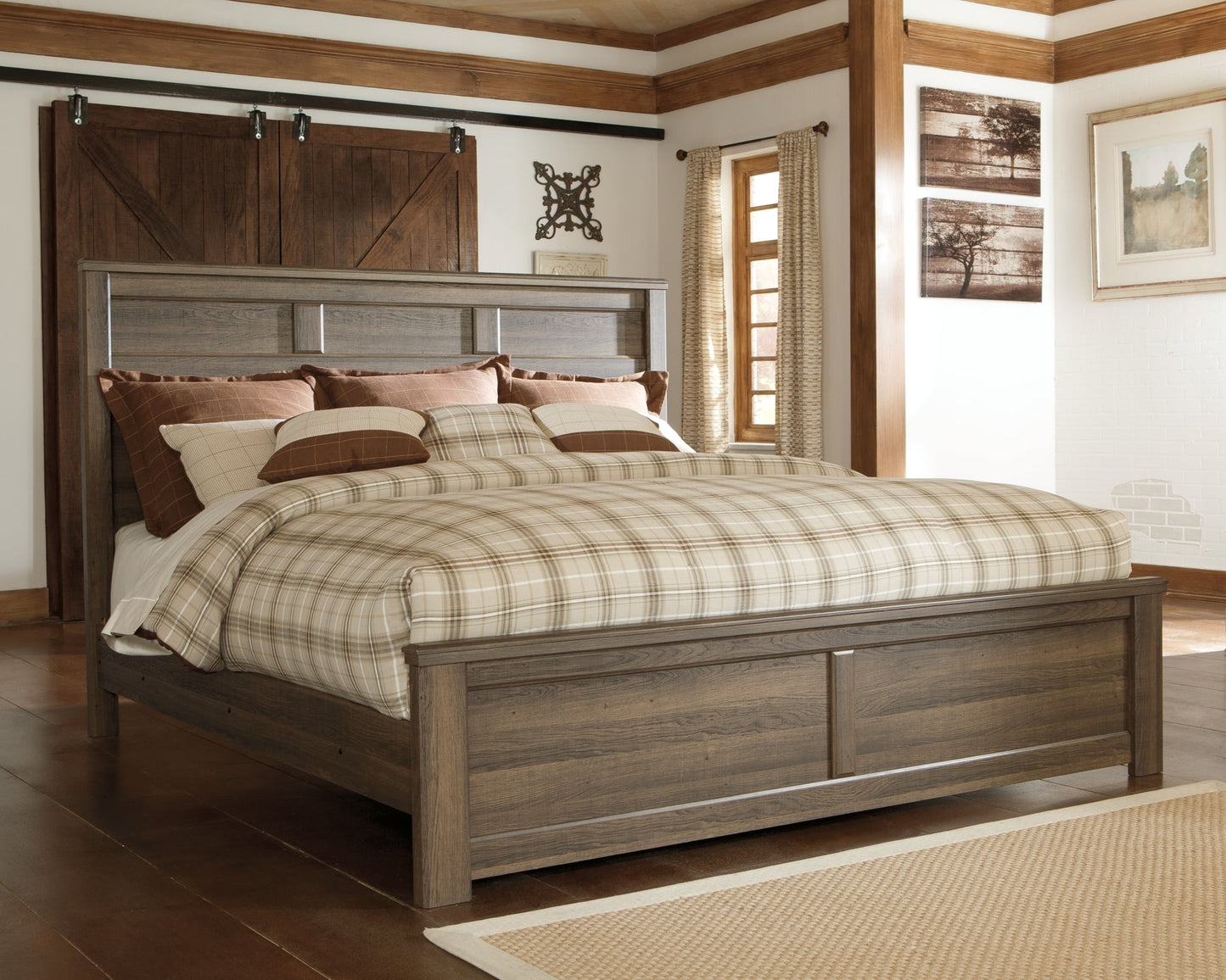 Juararo California King Panel Bed with Mirrored Dresser and Chest Rent Wise Rent To Own Jacksonville, Florida