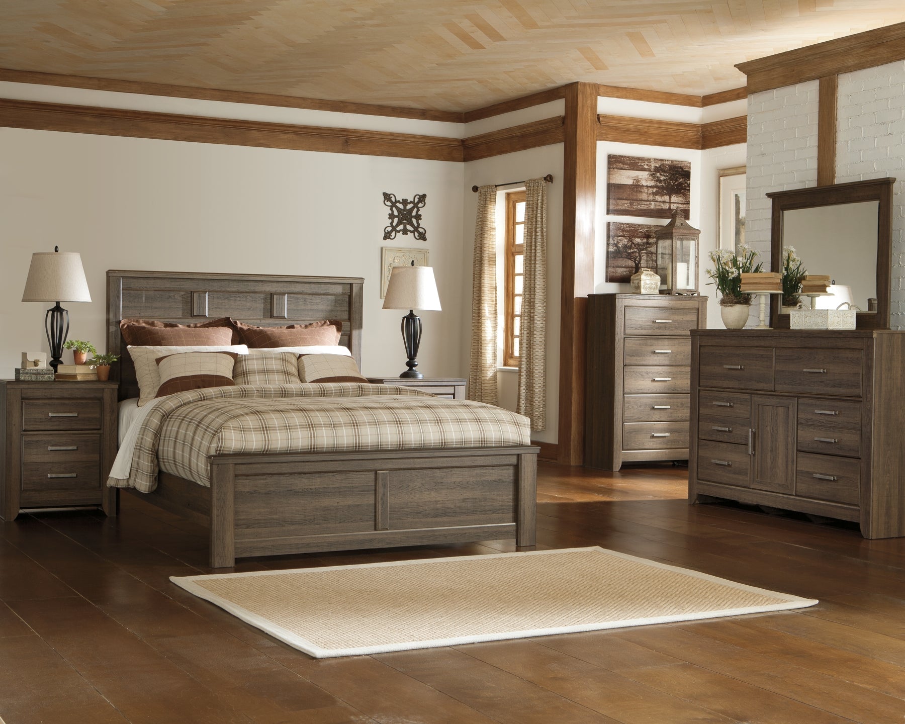 Juararo Queen Panel Bed with Mirrored Dresser, Chest and 2 Nightstands Rent Wise Rent To Own Jacksonville, Florida