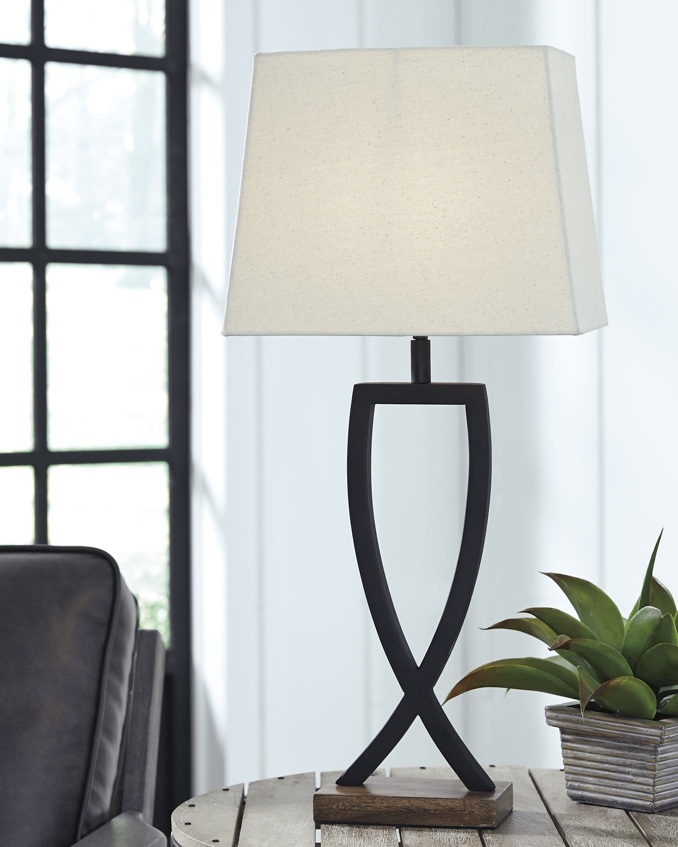 Makara Metal Table Lamp (2/CN) Rent Wise Rent To Own Jacksonville, Florida