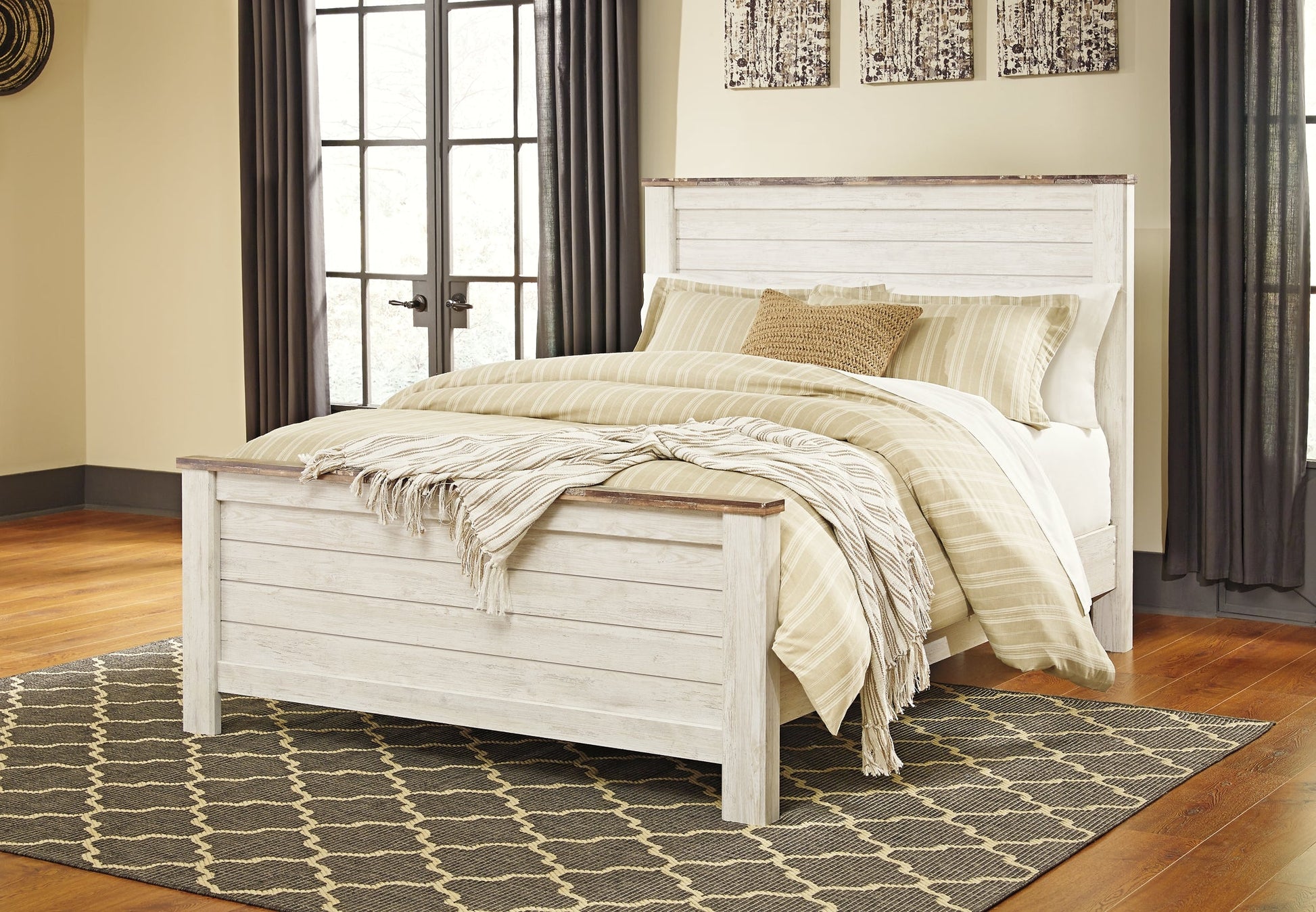 Willowton Queen Panel Bed with Mirrored Dresser Rent Wise Rent To Own Jacksonville, Florida