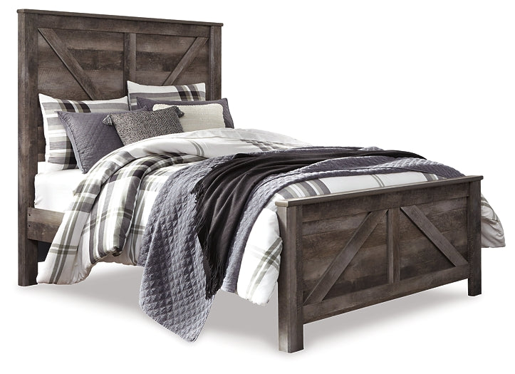 Wynnlow Queen Crossbuck Panel Bed with Mirrored Dresser, Chest and Nightstand Rent Wise Rent To Own Jacksonville, Florida