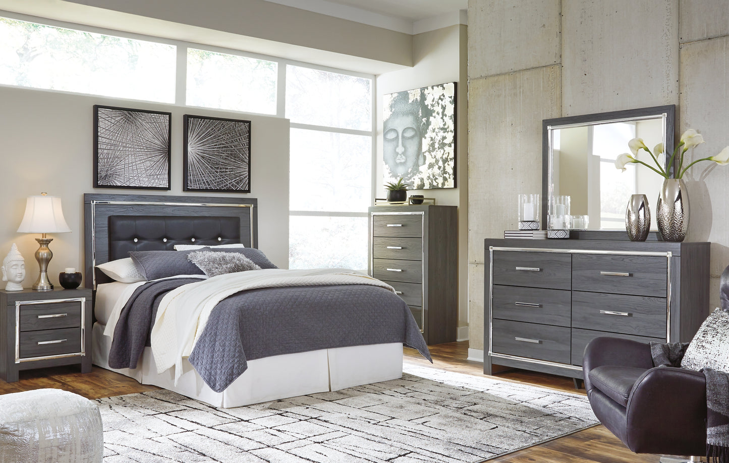 Lodanna / Upholstered Panel Headboard Bed With Mirrored Dresser