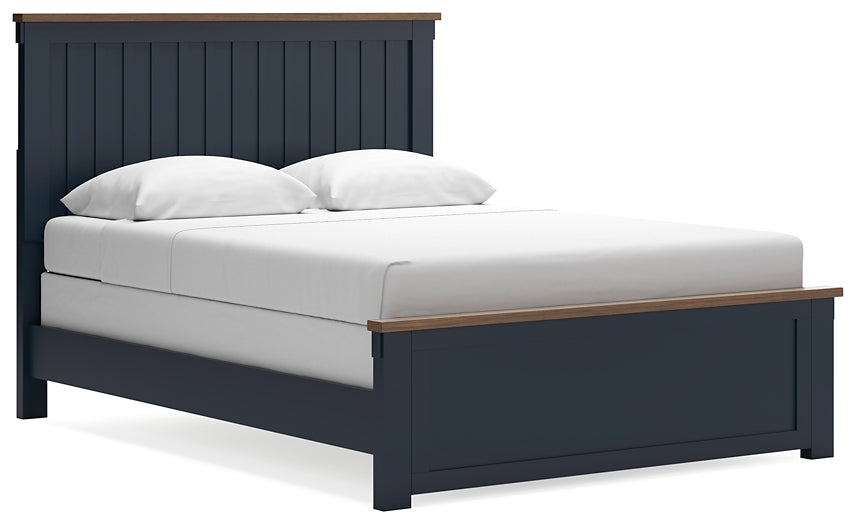 Landocken  Panel Bed With Mirrored Dresser, Chest And 2 Nightstands