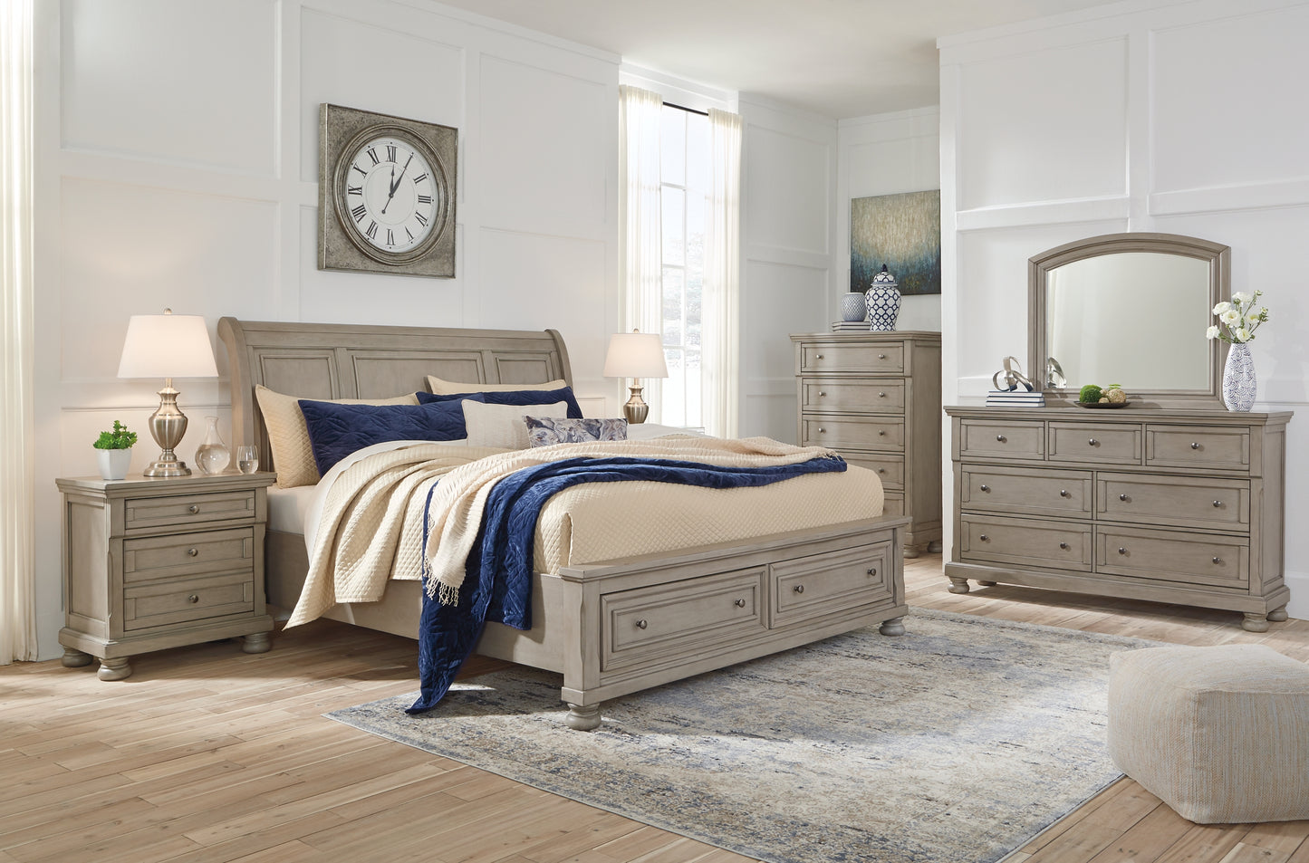 Lettner California  Sleigh Bed With Mirrored Dresser, Chest And Nightstand