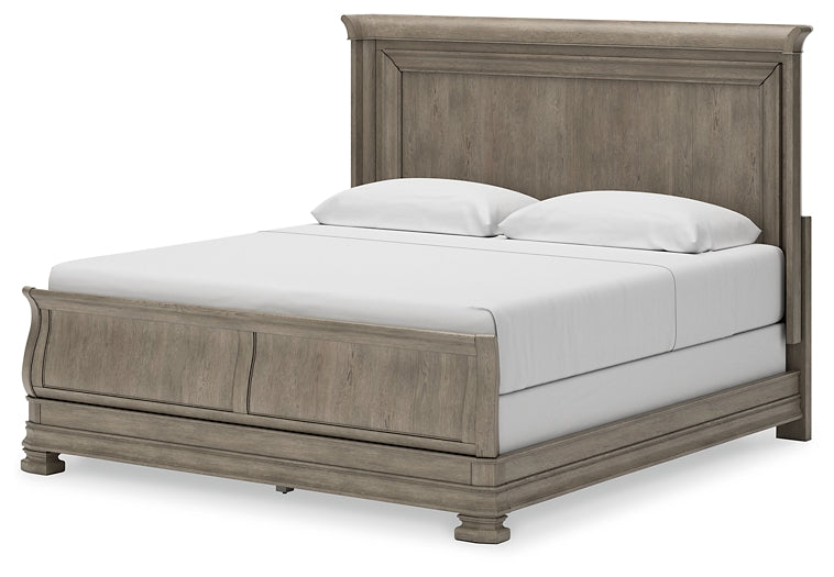 Lexorne  Sleigh Bed With Mirrored Dresser