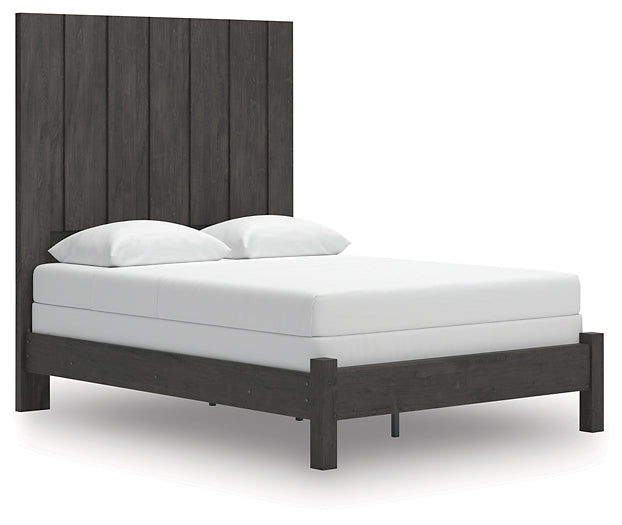 Fraluna  Panel Bed With Mirrored Dresser, Chest And Nightstand