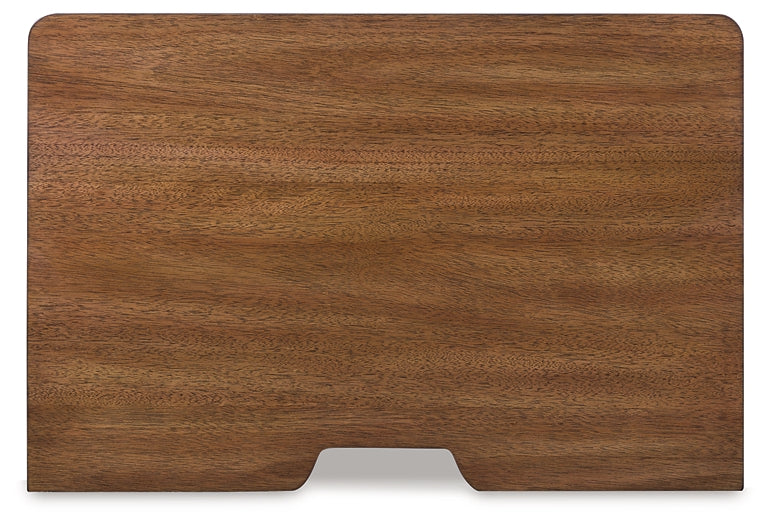 Rowlenstown California  Poster Bed With Mirrored Dresser And Nightstand