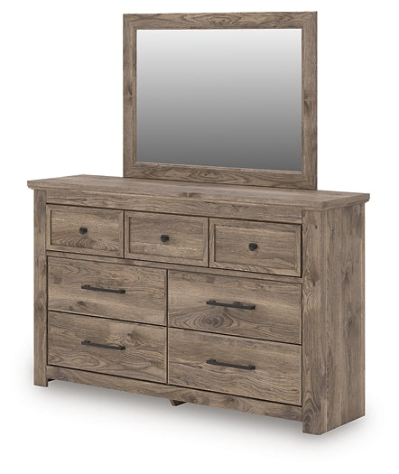Rusticott California  Poster Bed With Mirrored Dresser And Nightstand