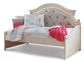 Realyn  Day Bed With 1 Large Storage Drawer