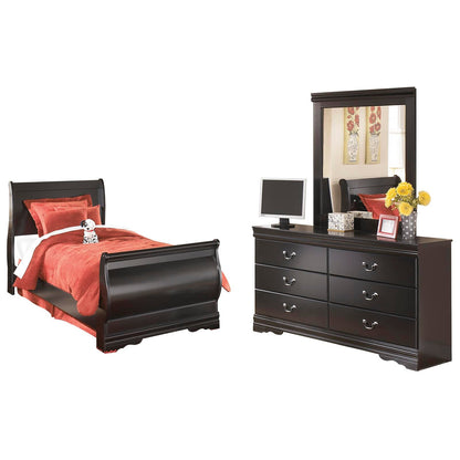 Huey Vineyard  Sleigh Bed With Mirrored Dresser