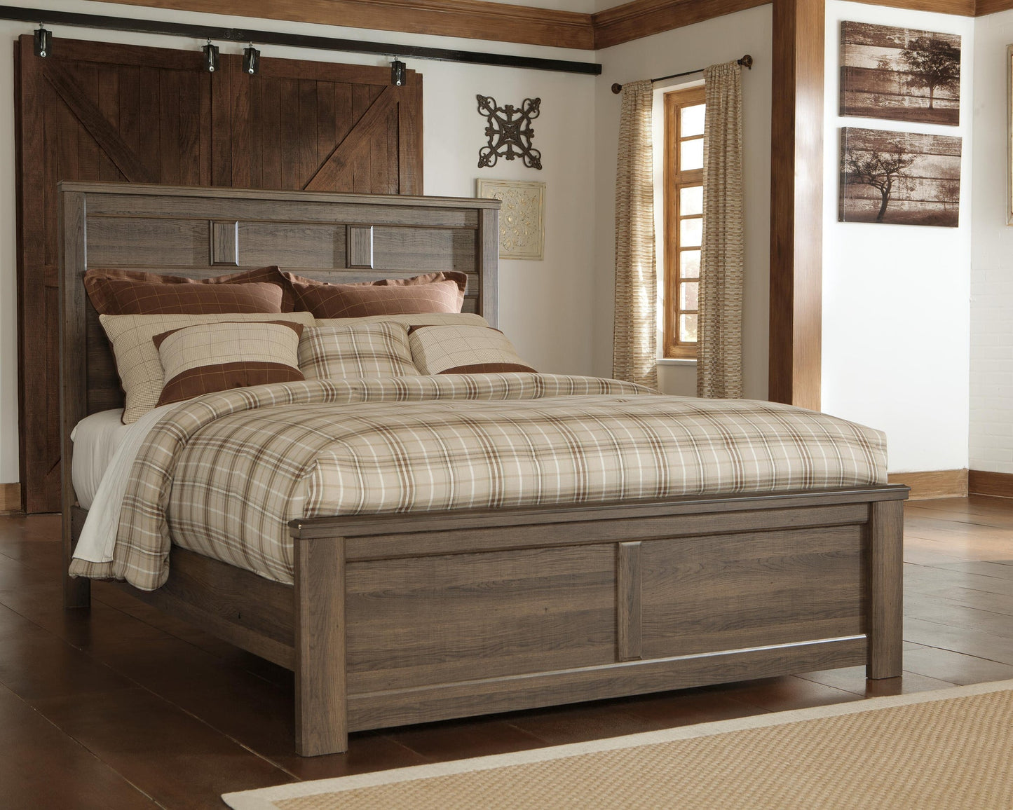 Juararo  Panel Bed With Mirrored Dresser