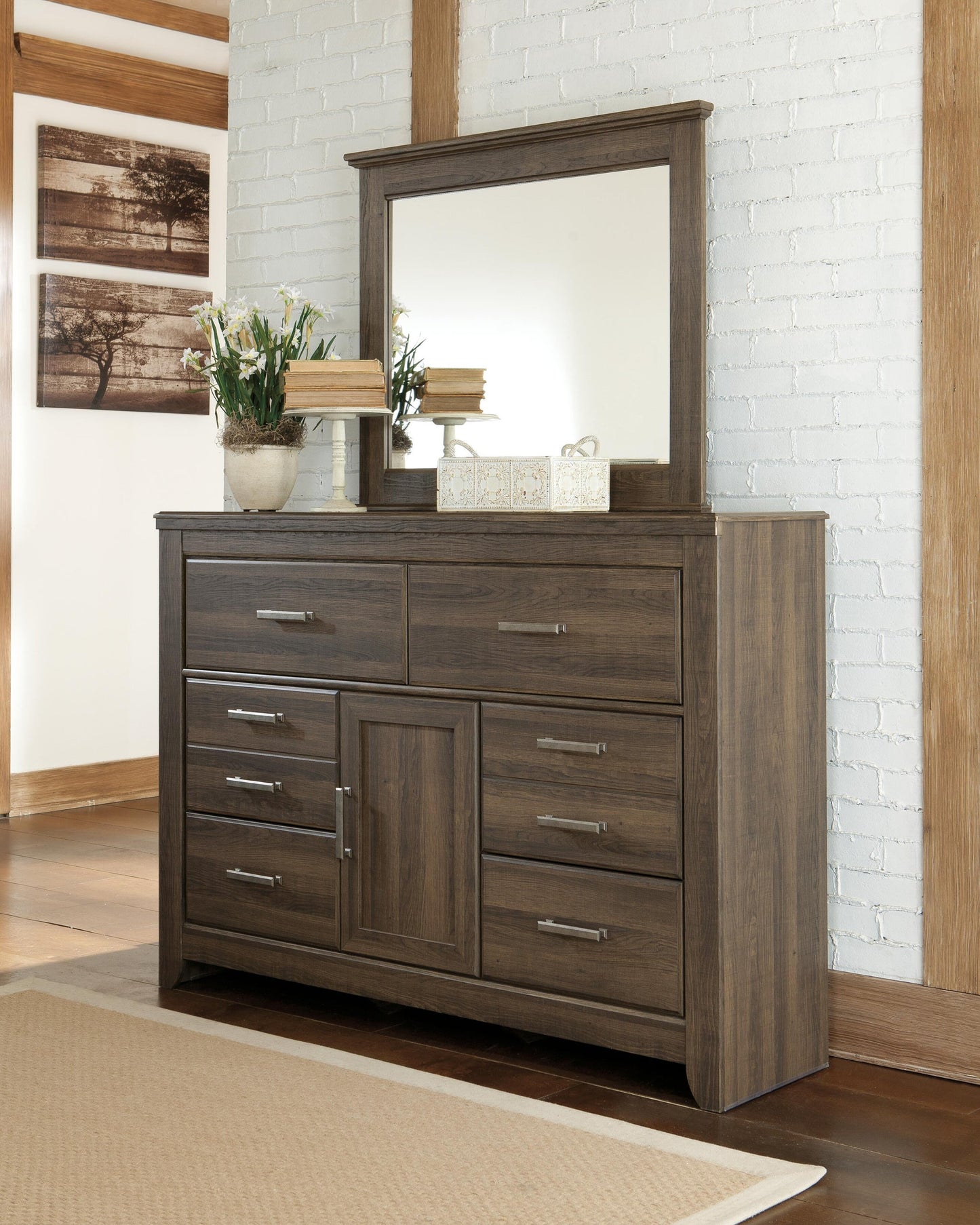Juararo  Poster Bed With Mirrored Dresser