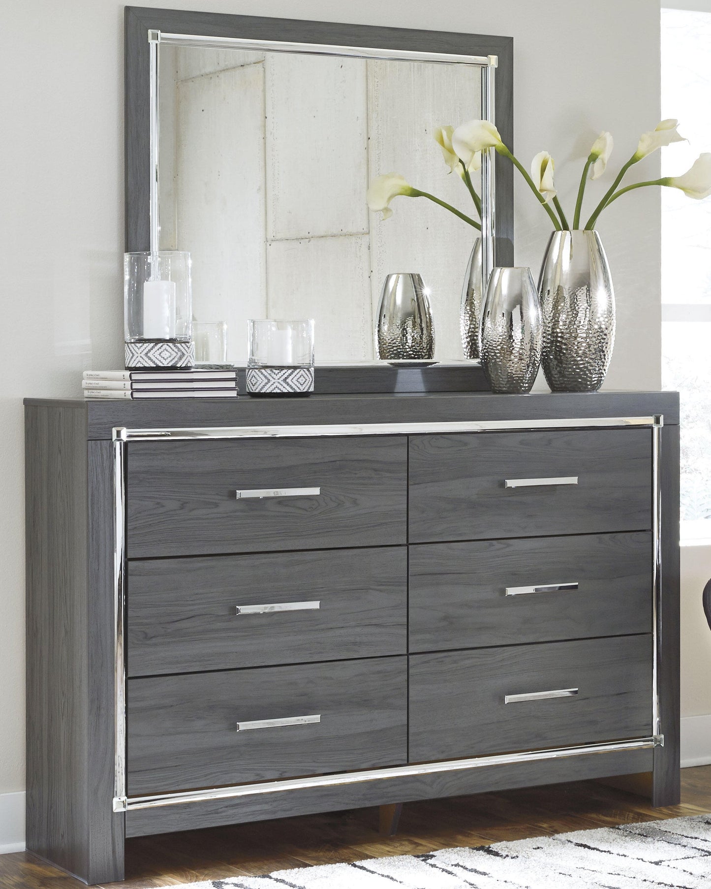 Lodanna  Upholstered Panel Headboard Bed With Mirrored Dresser