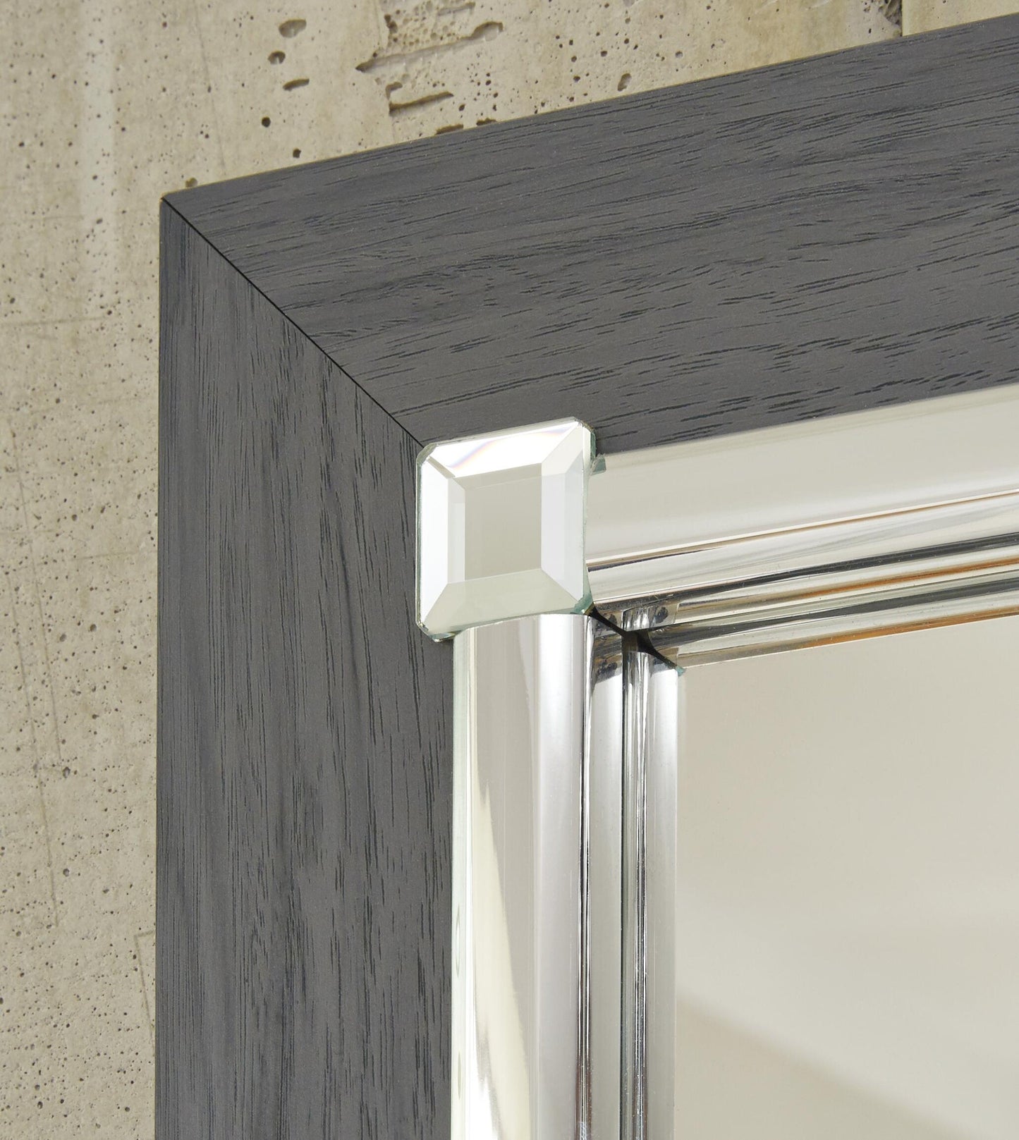 Lodanna  Panel Bed With Mirrored Dresser