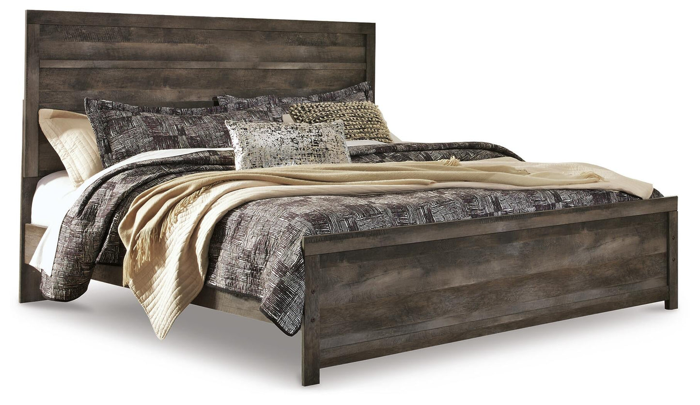 Wynnlow  Panel Bed With Mirrored Dresser, Chest And Nightstand