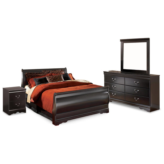 Huey Vineyard  Sleigh Bed With Mirrored Dresser And Nightstand