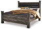 Wynnlow  Poster Bed With Mirrored Dresser
