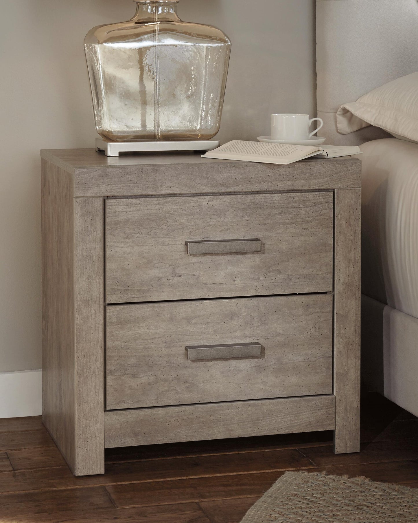 Culverbach  Panel Bed With Mirrored Dresser, Chest And Nightstand