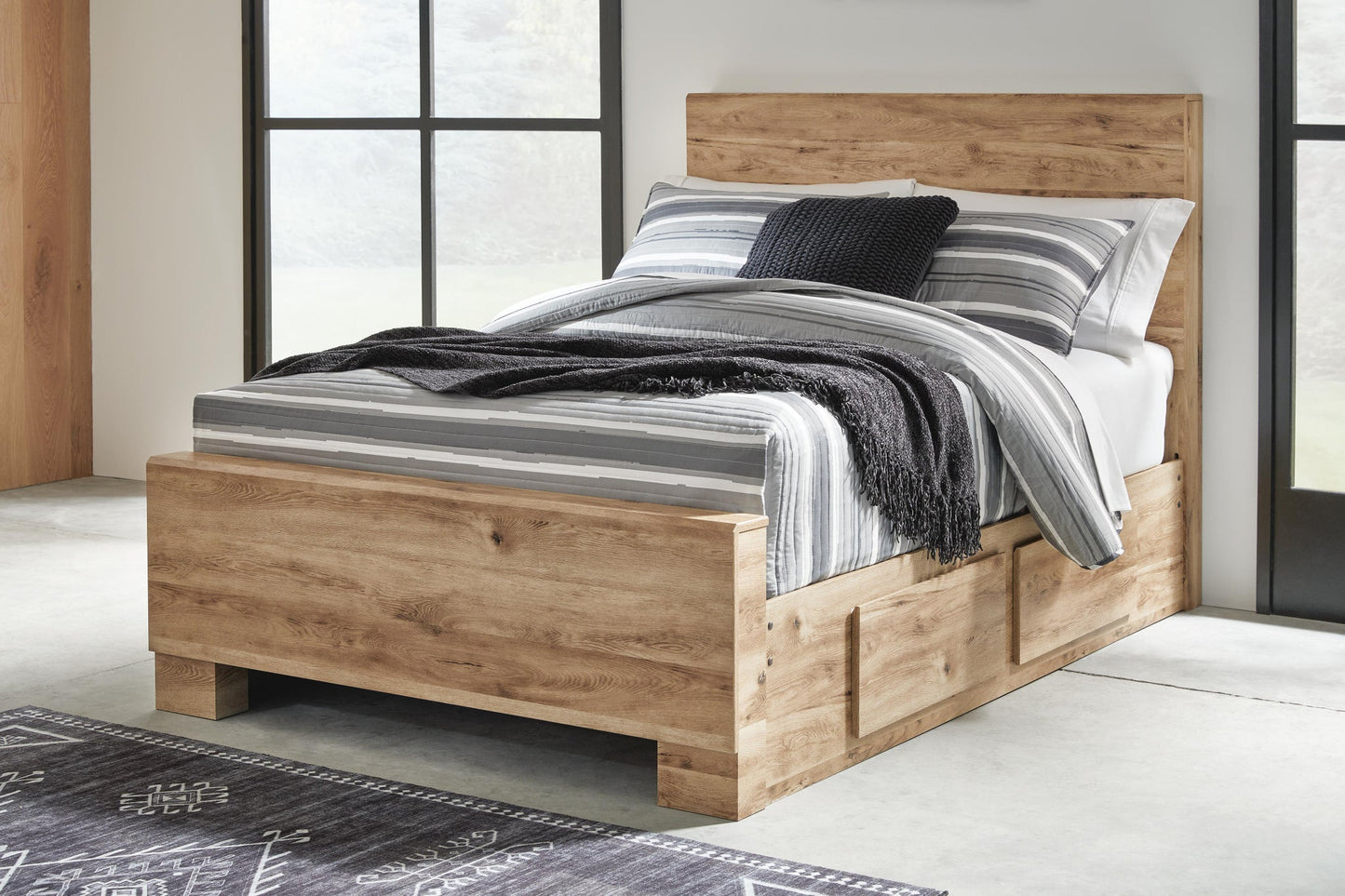 Hyanna  Panel Bed With 1 Side Storage, Dresser, Mirror And Nightstand