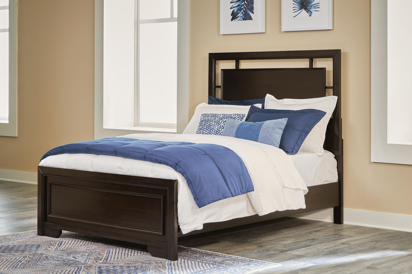 Covetown  Panel Bed With Mirrored Dresser